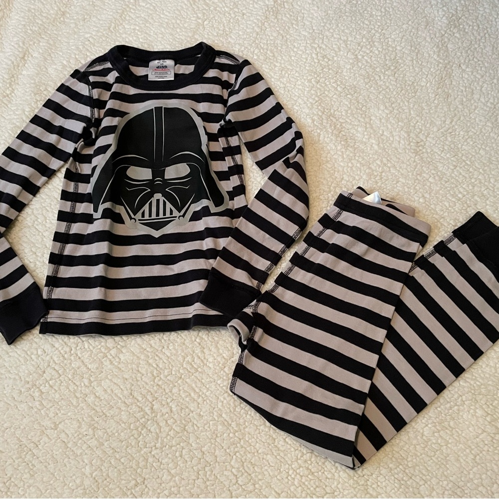 Hanna Andersson Size 8 Star Wars Pajamas